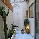 Oasis لقنت